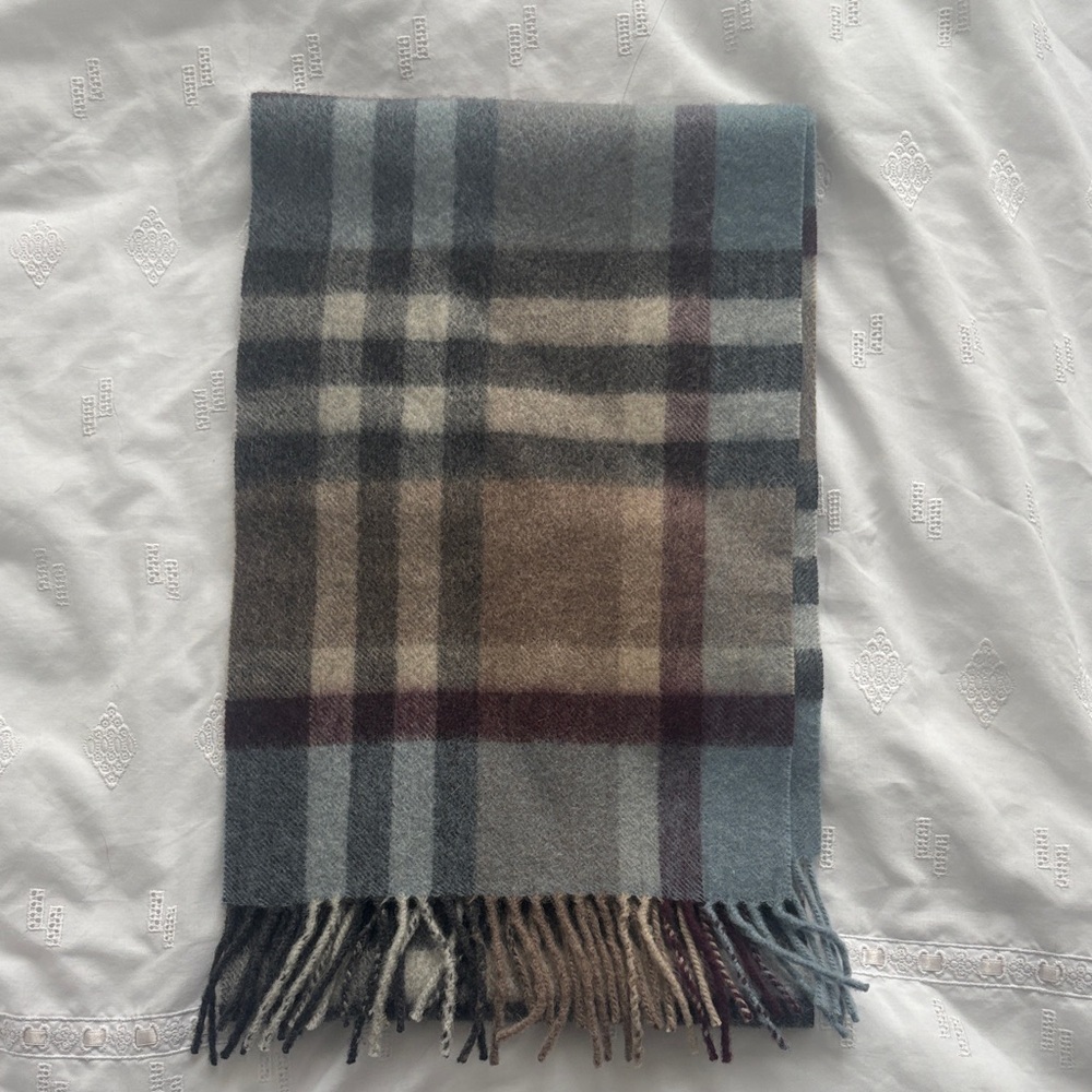 NEW 100% Cashmere Plaid Wool Scarf with Fringe